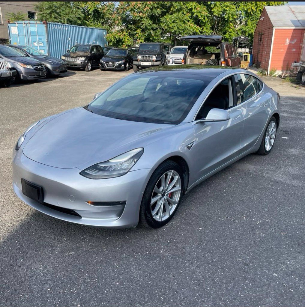tesla model 3 2018 5YJ3E1EB3JF083537 image tesla model 3 2018 5YJ3E1EB3JF083537 image